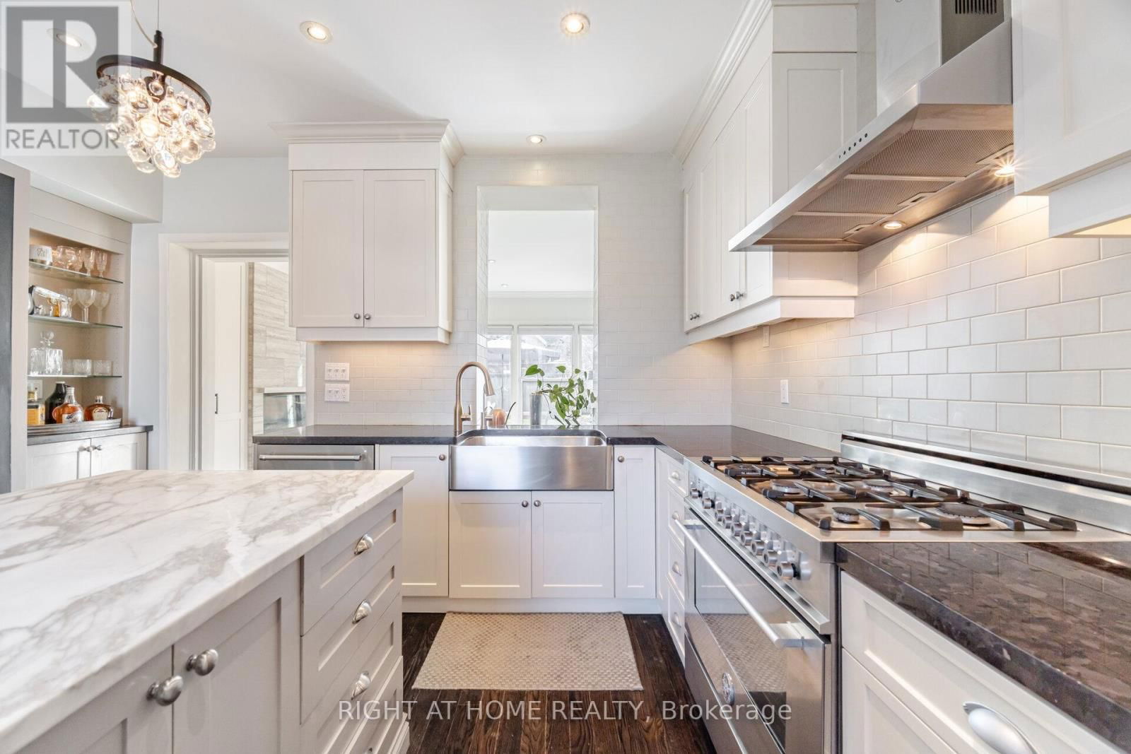 82 GLENMORRIS STREET Image 18