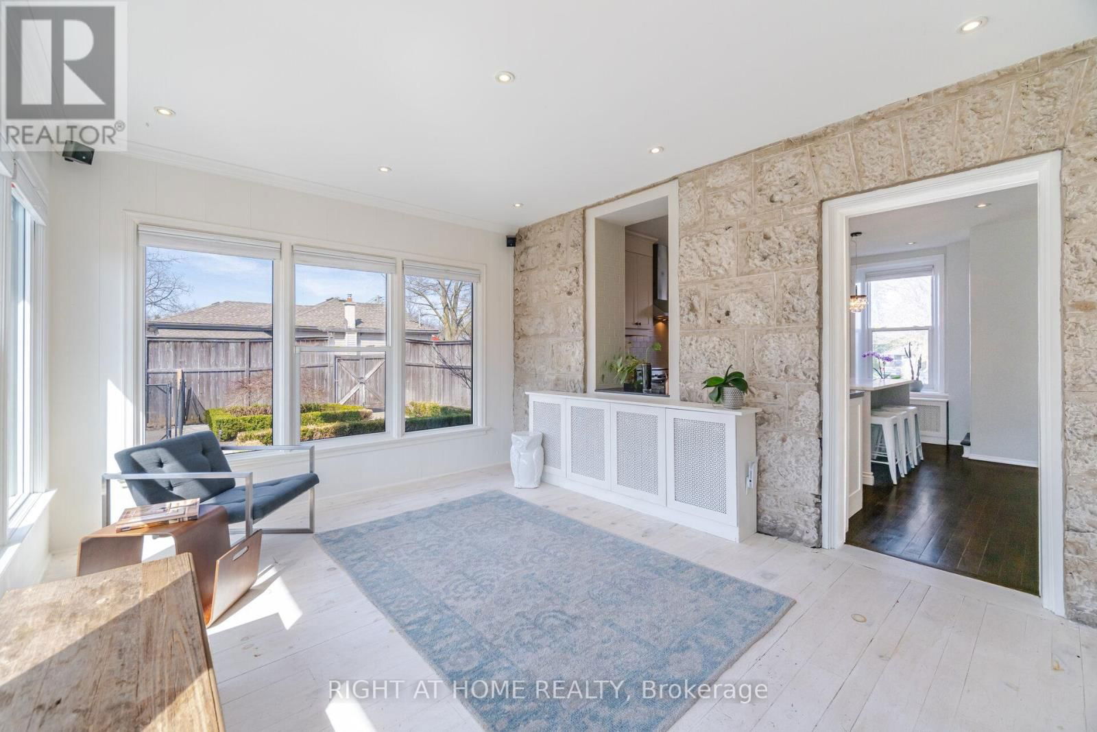 82 GLENMORRIS STREET Image 20