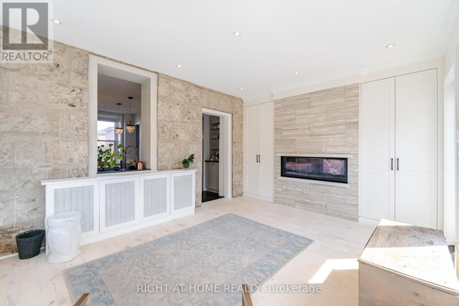 82 GLENMORRIS STREET Image 22
