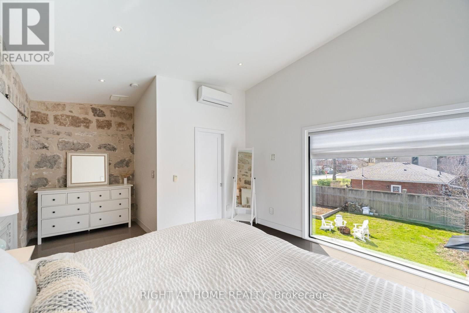 82 GLENMORRIS STREET Image 36