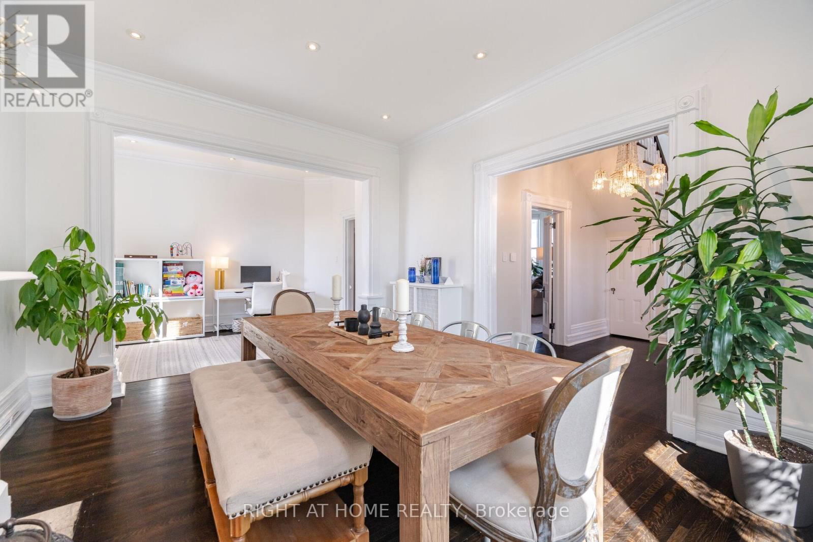 82 GLENMORRIS STREET Image 9
