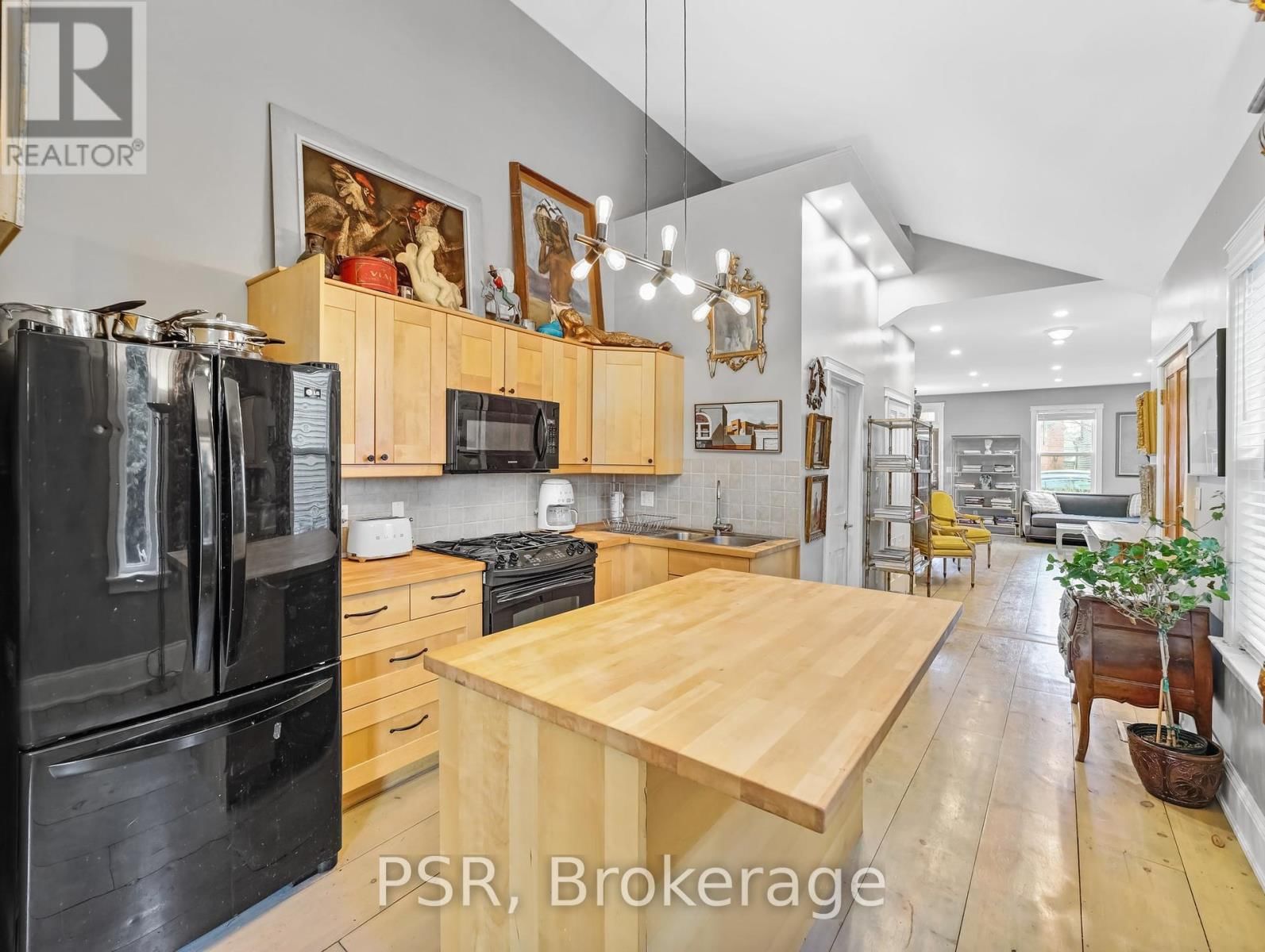 80 FERRIE STREET WEST Image 13