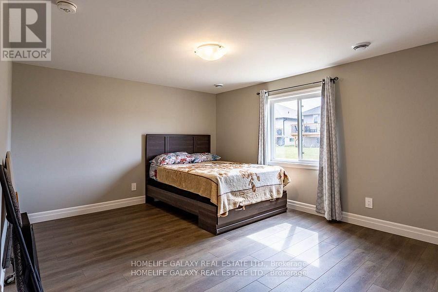 43 CEDAR PARK CRESCENT Image 10