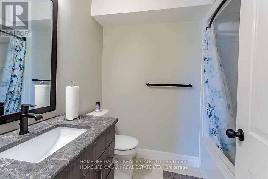 43 CEDAR PARK CRESCENT Image 16