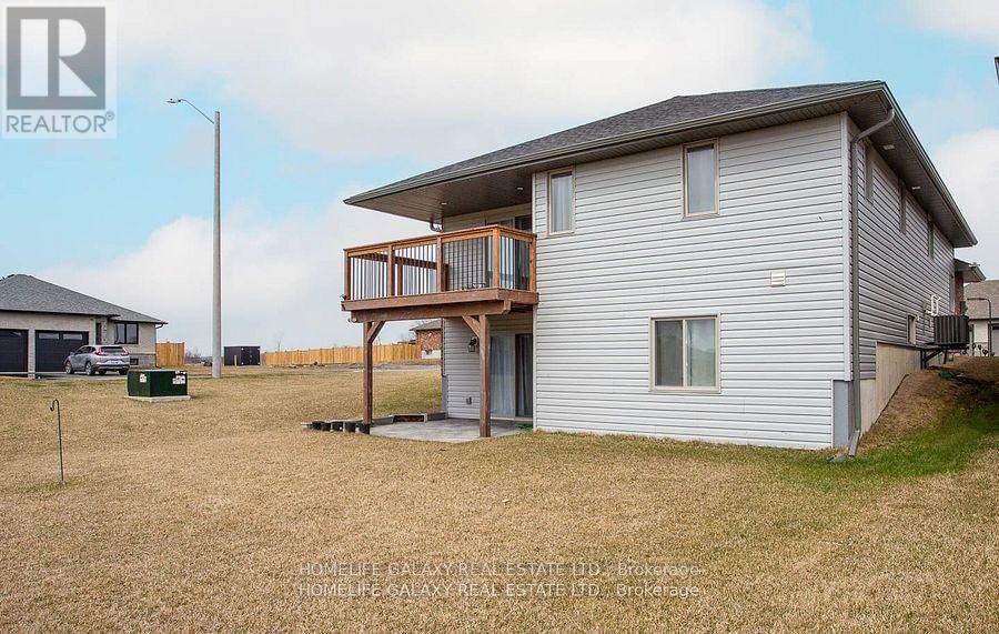43 CEDAR PARK CRESCENT Image 18