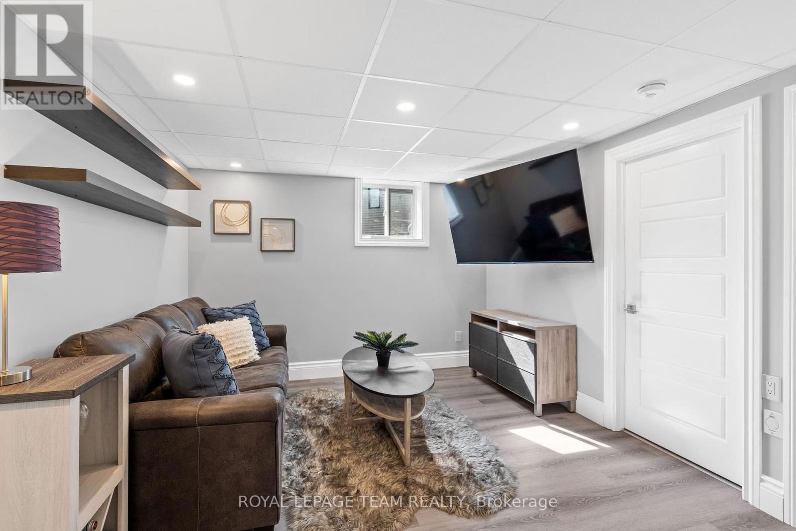 673 RYE GRASS WAY Image 33