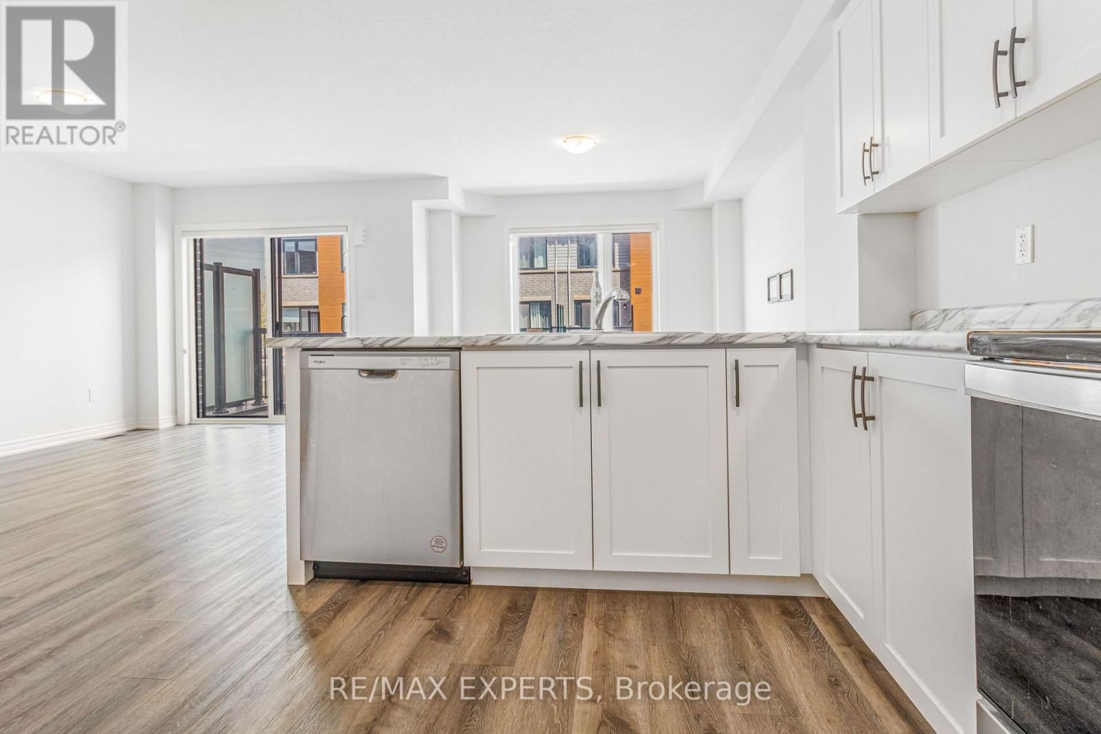 75 DRYDEN LANE Image 18