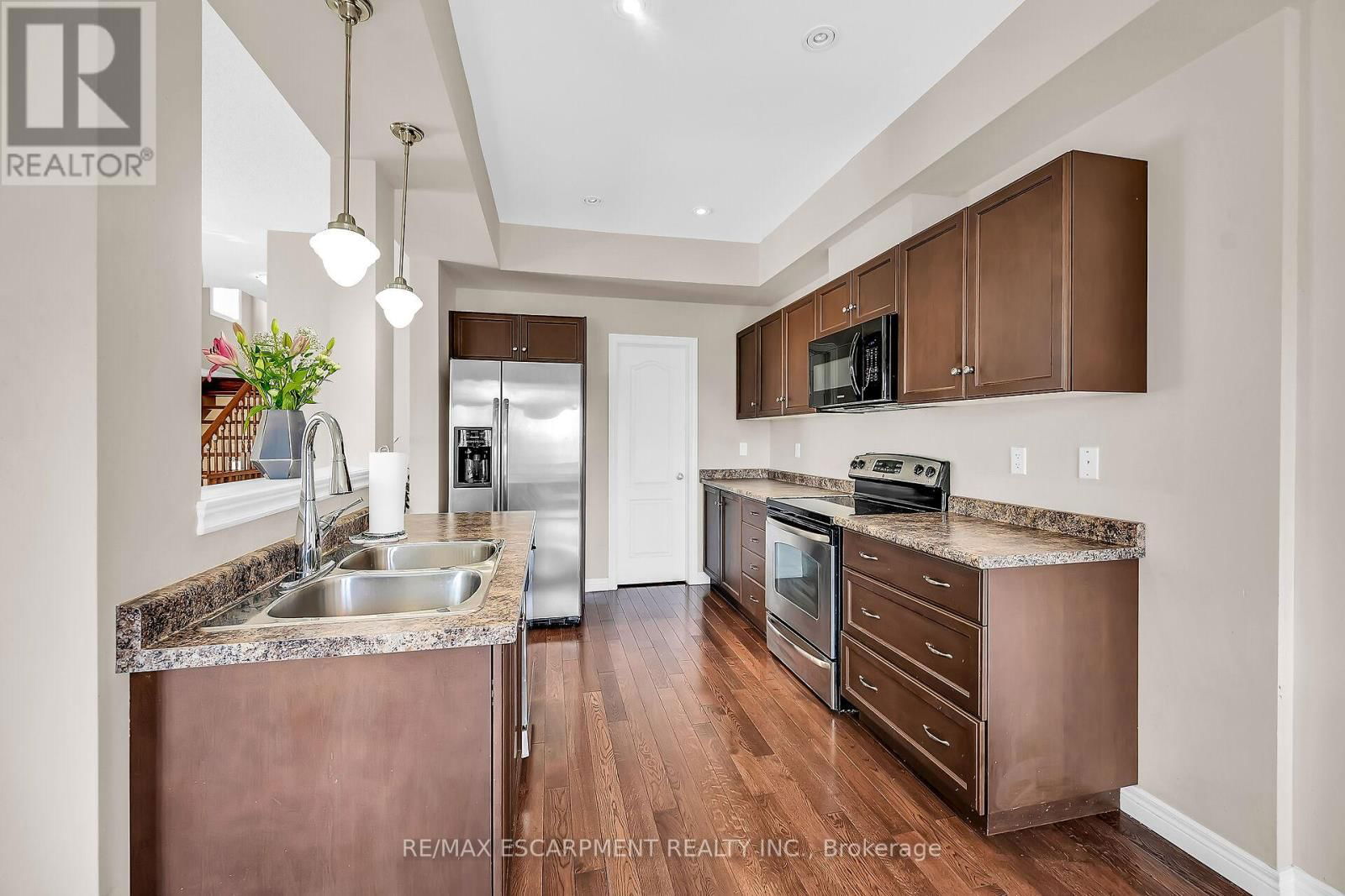 78 MYERS LANE Image 17