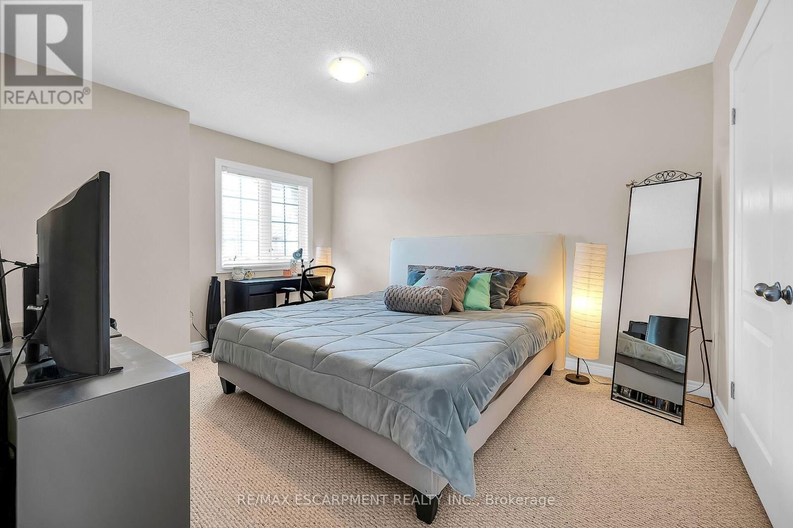 78 MYERS LANE Image 24