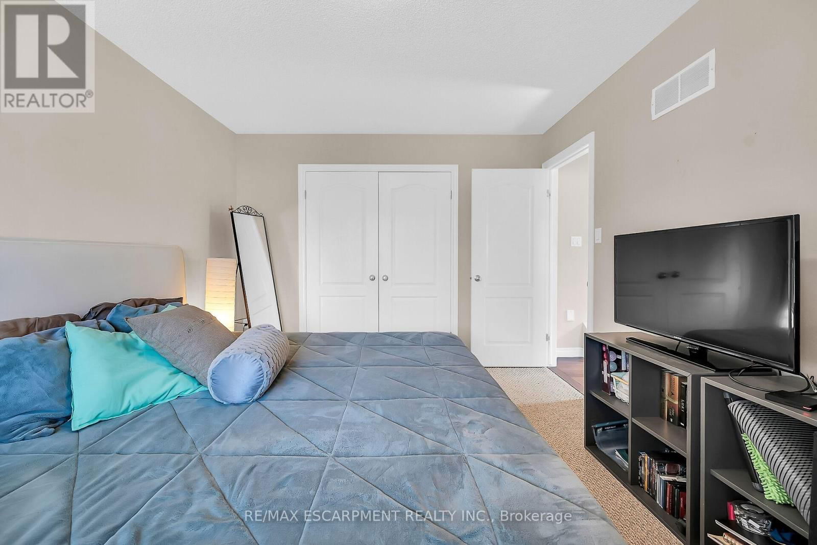 78 MYERS LANE Image 25