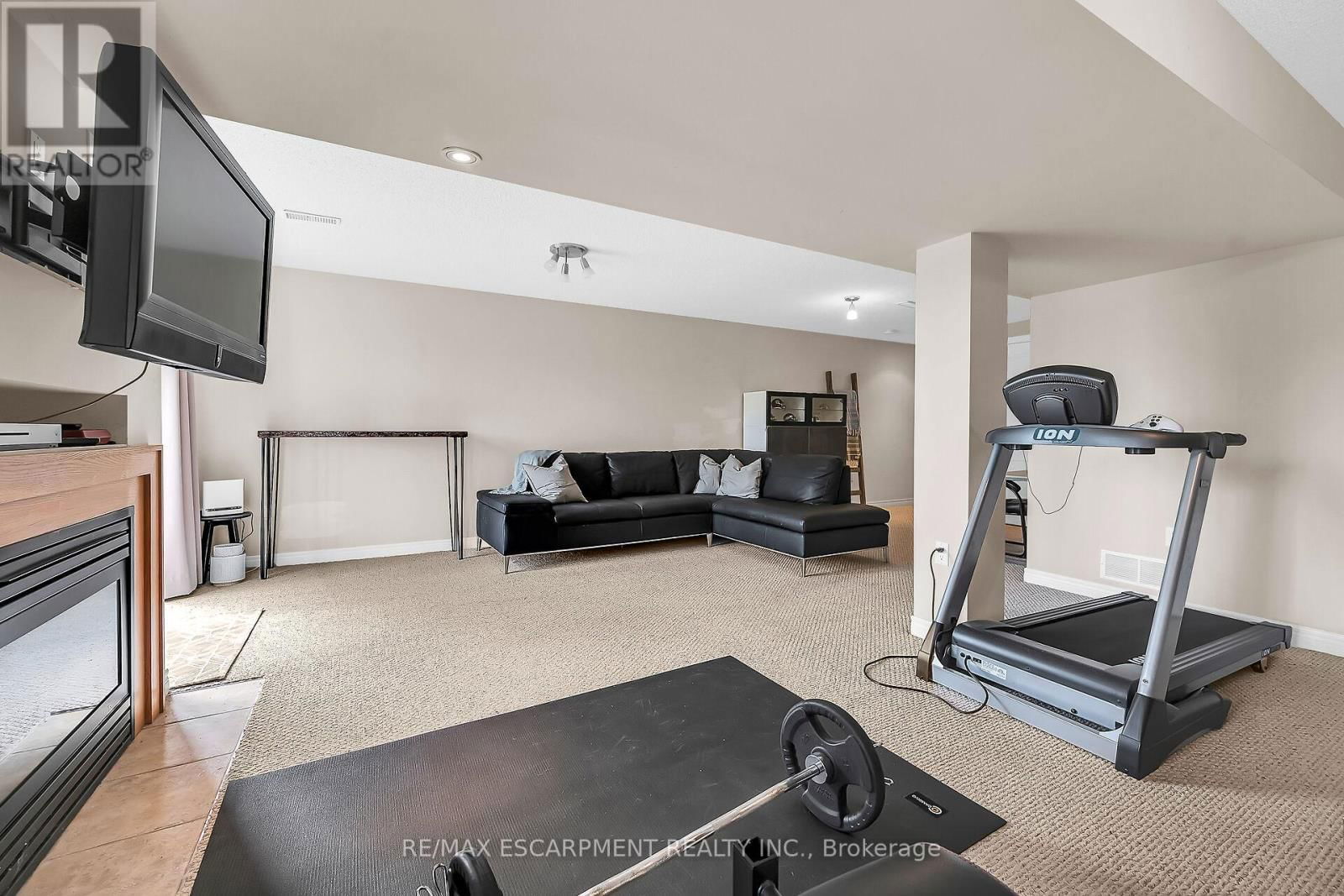 78 MYERS LANE Image 42