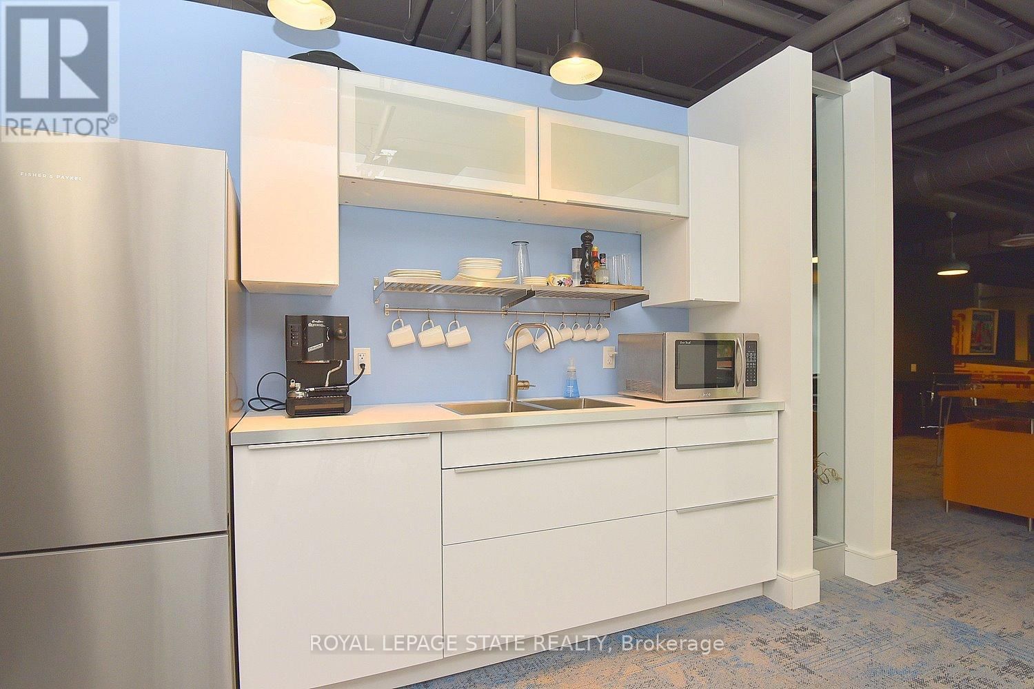 201 - 181 JAMES STREET NORTH Image 14