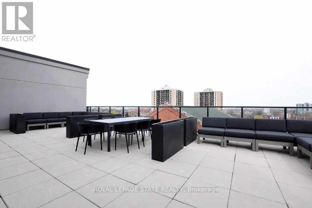 201 - 181 JAMES STREET NORTH Image 42