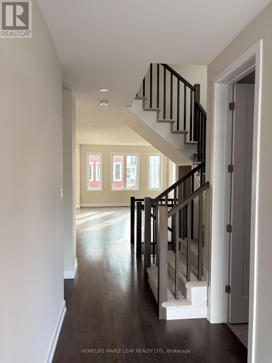 2051 POSTILION STREET EAST Image 6