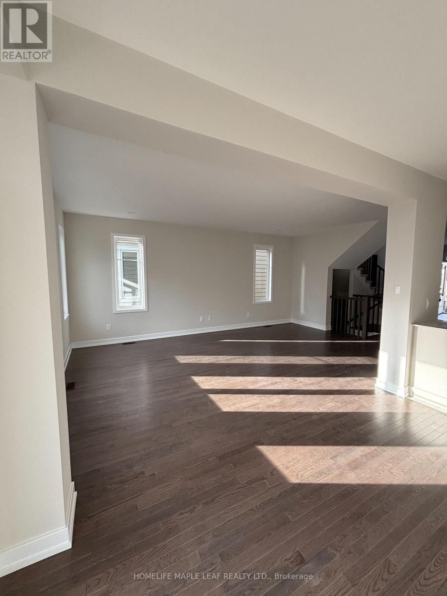 2051 POSTILION STREET EAST Image 8