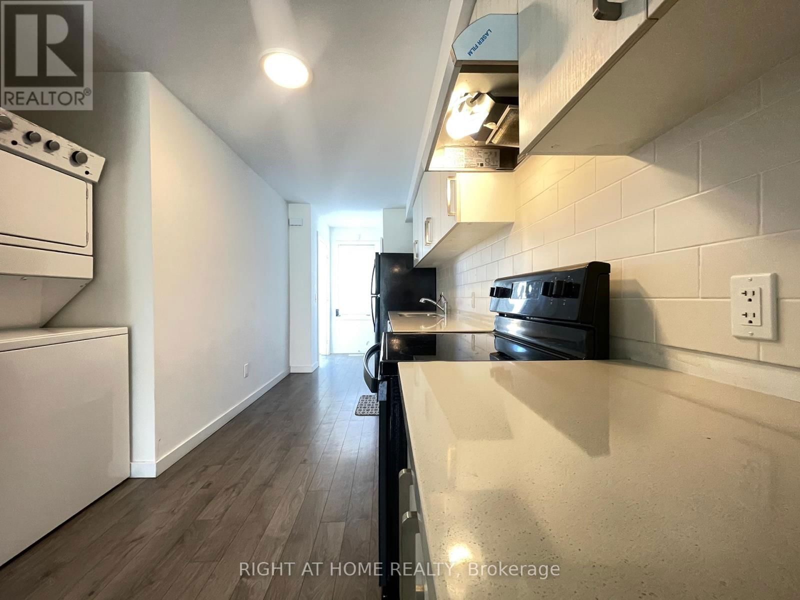 400 ALBERTA STREET Image 13