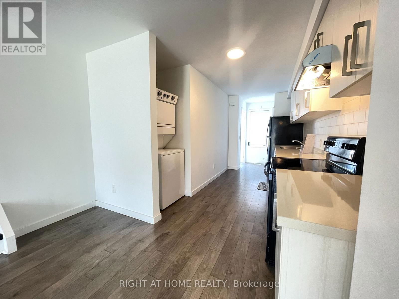 400 ALBERTA STREET Image 16