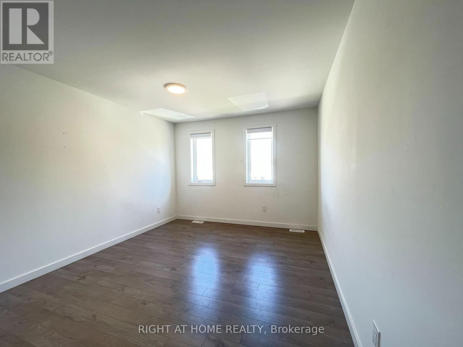 400 ALBERTA STREET Image 31