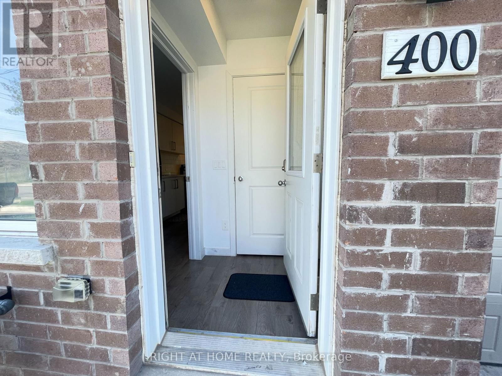 400 ALBERTA STREET Image 6