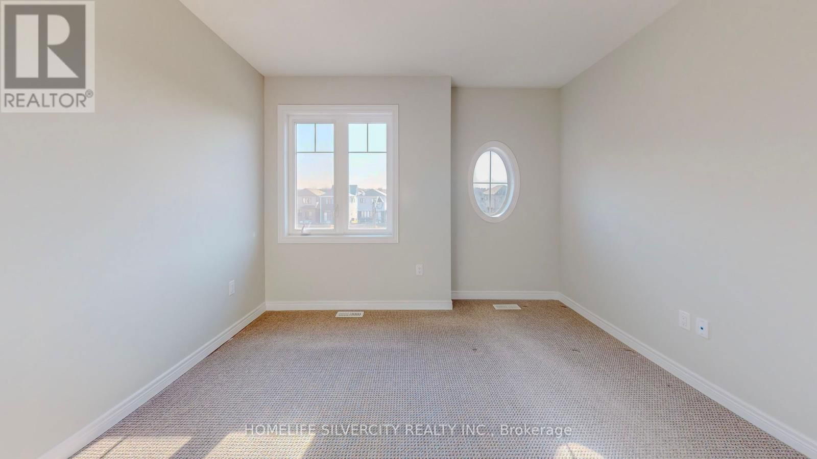 28 HOLDER DRIVE Image 14