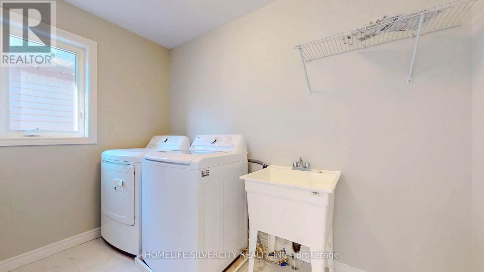 28 HOLDER DRIVE Image 27