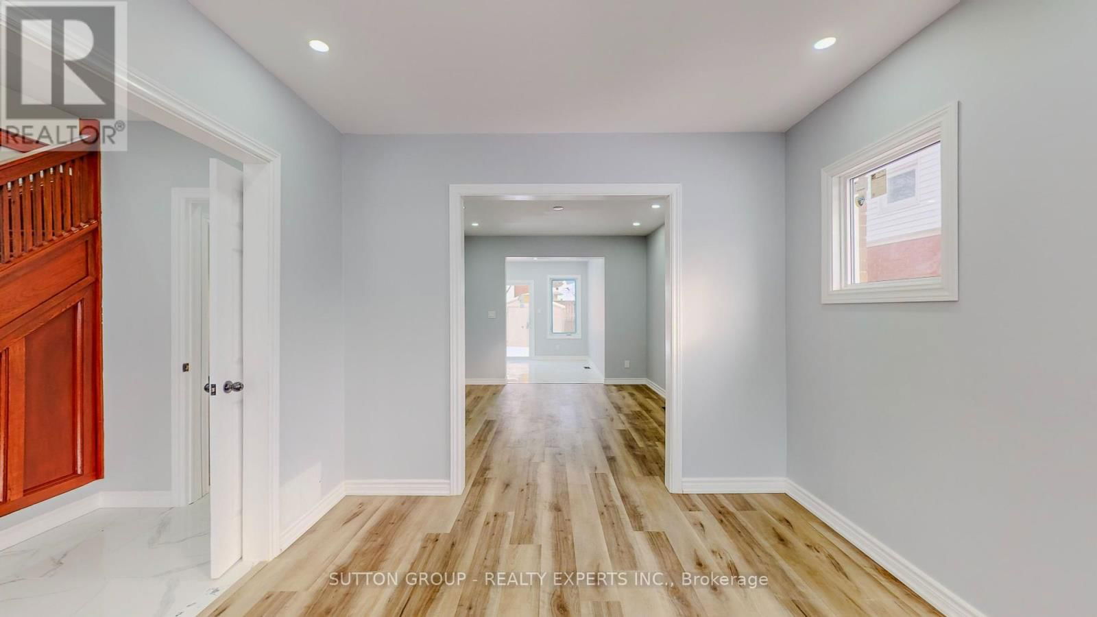 4357 SENECA STREET Image 12