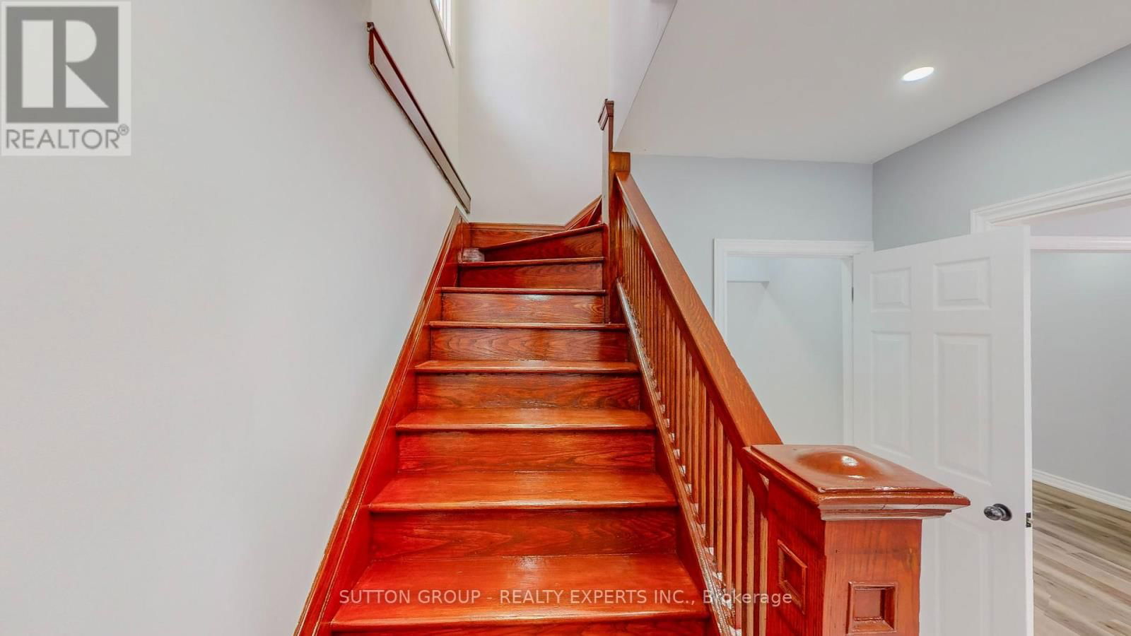 4357 SENECA STREET Image 15