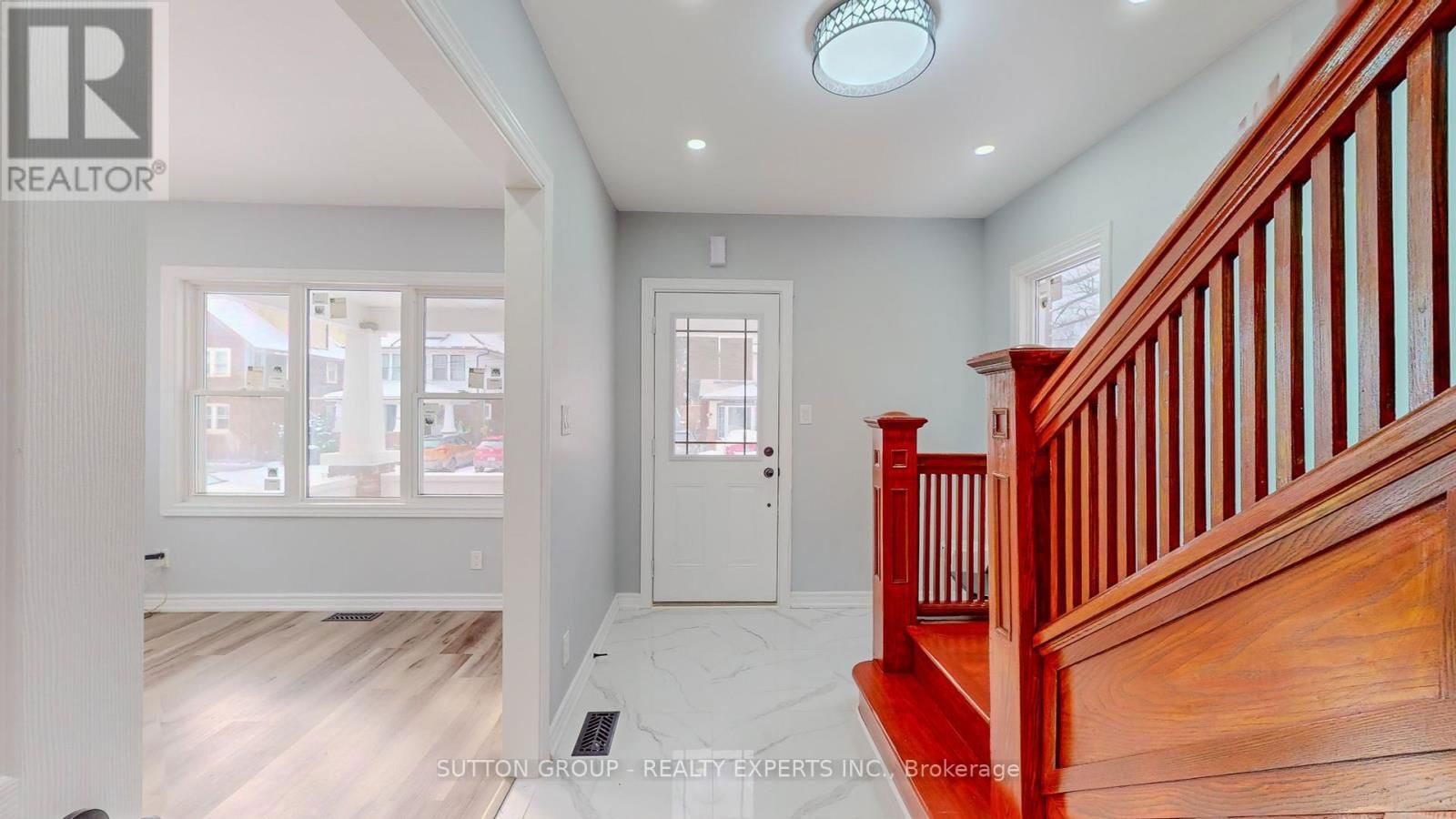 4357 SENECA STREET Image 16