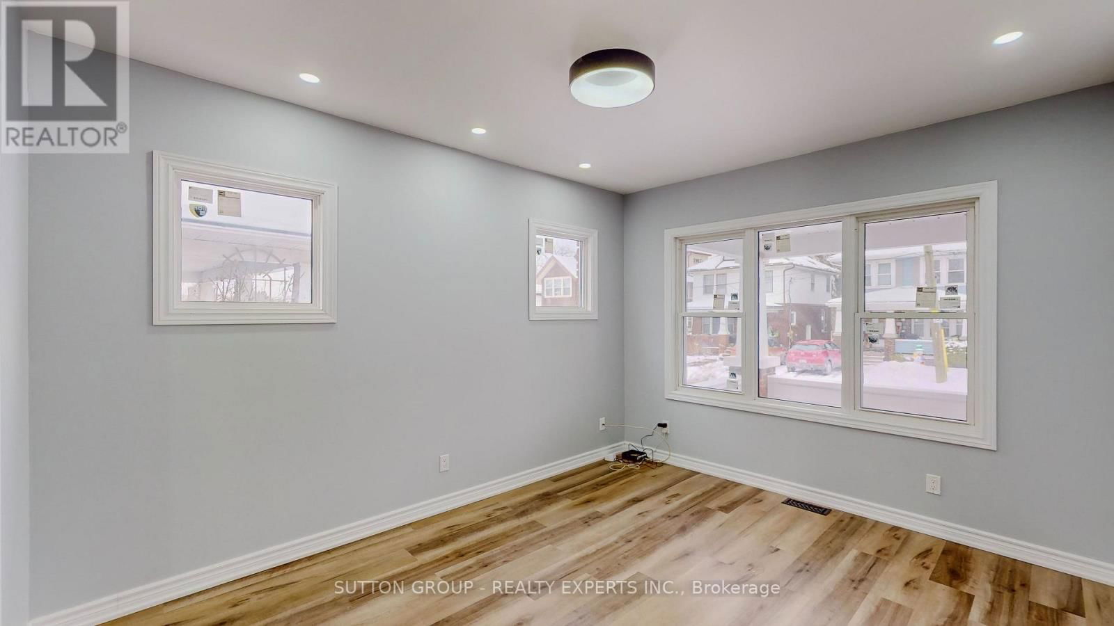 4357 SENECA STREET Image 18