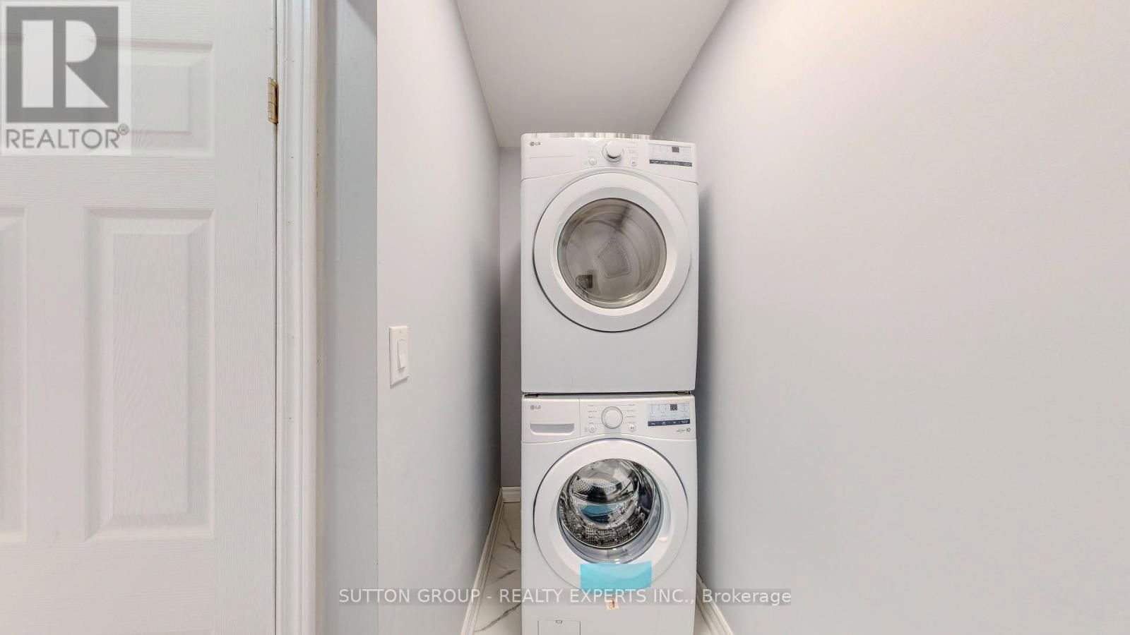 4357 SENECA STREET Image 25
