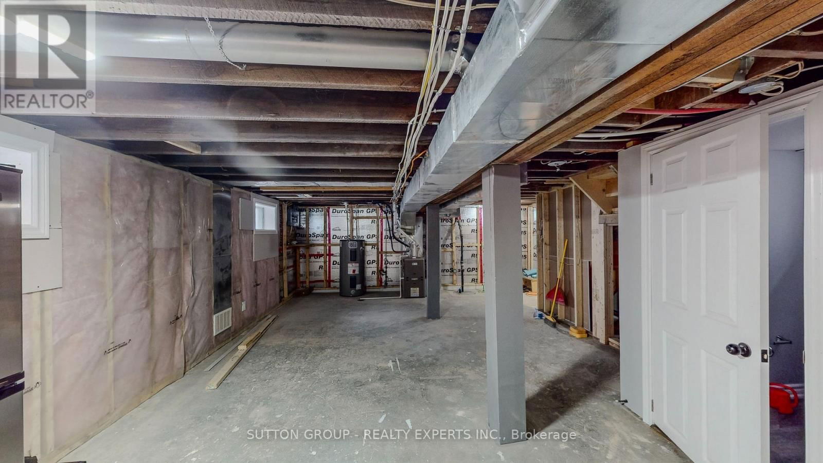 4357 SENECA STREET Image 43