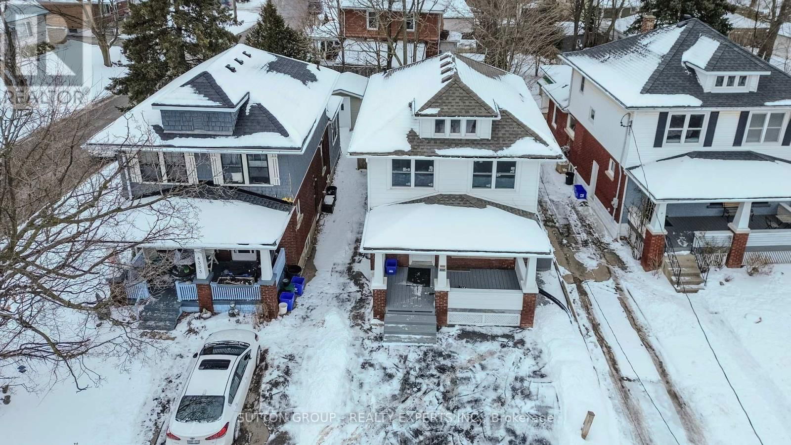 4357 SENECA STREET Image 44