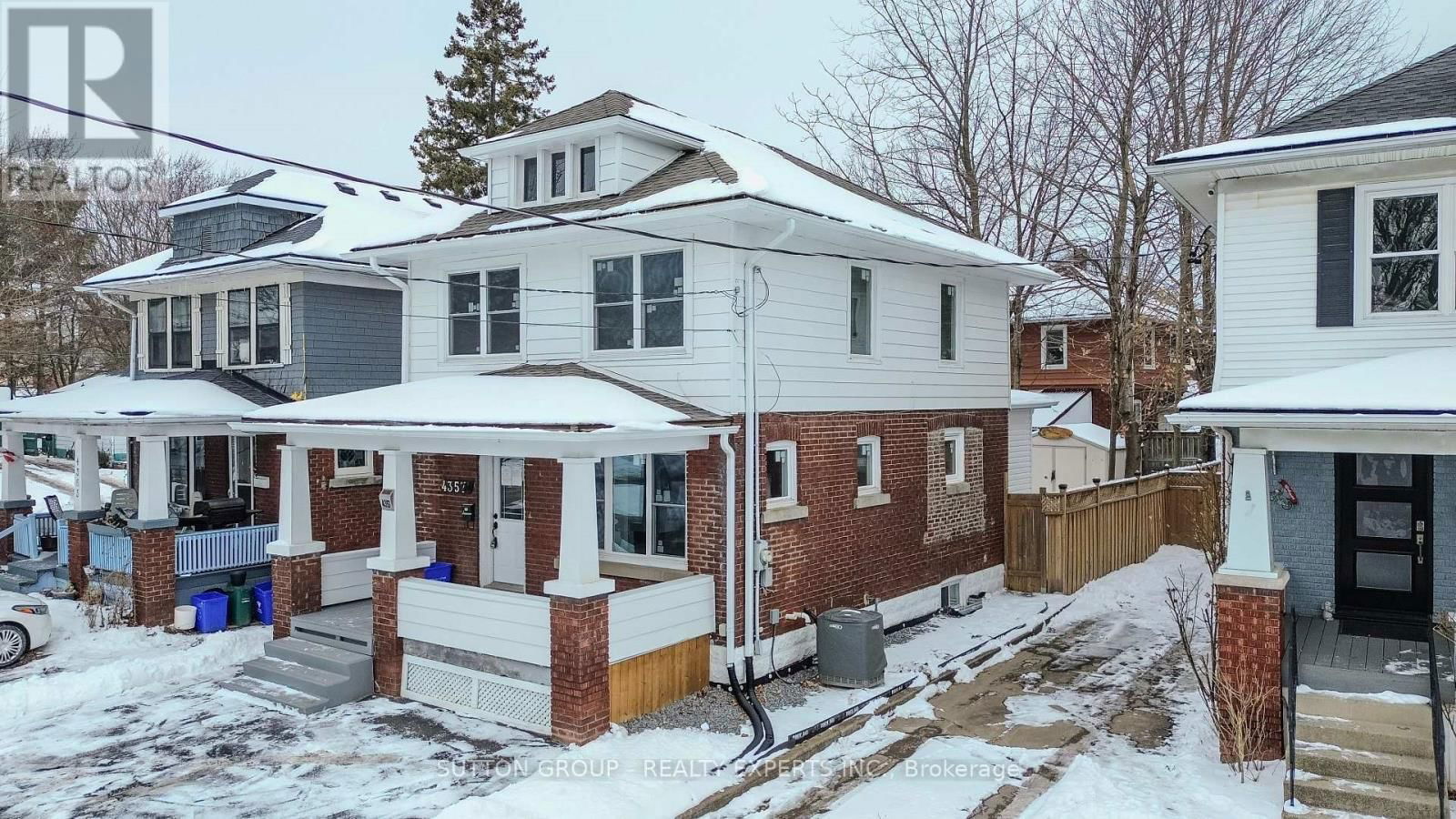 4357 SENECA STREET Image 45