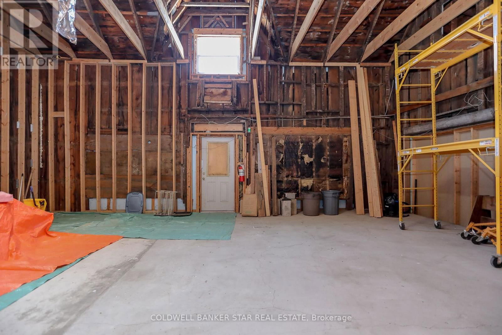 5048 IMPERIAL ROAD Image 19