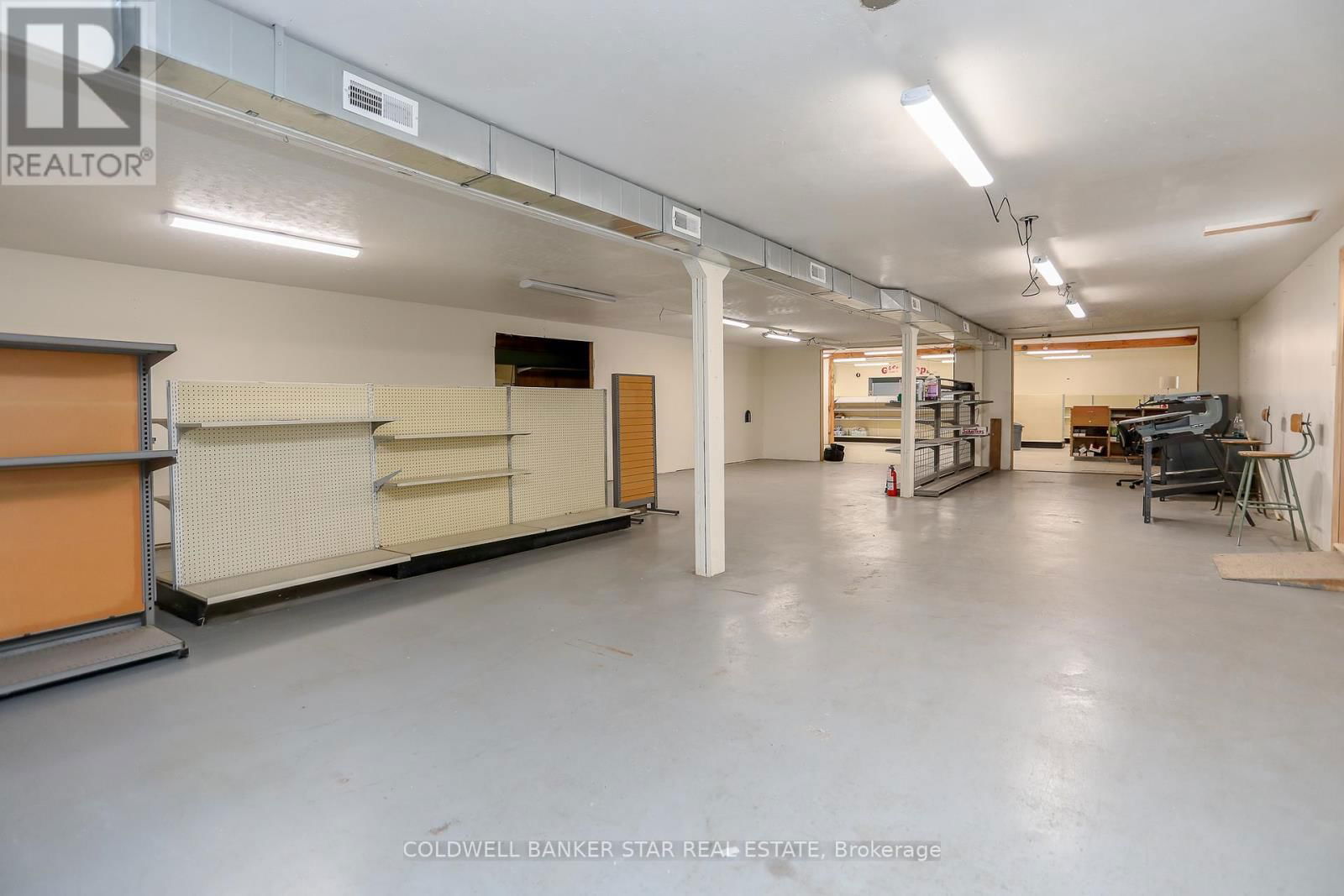 5048 IMPERIAL ROAD Image 23