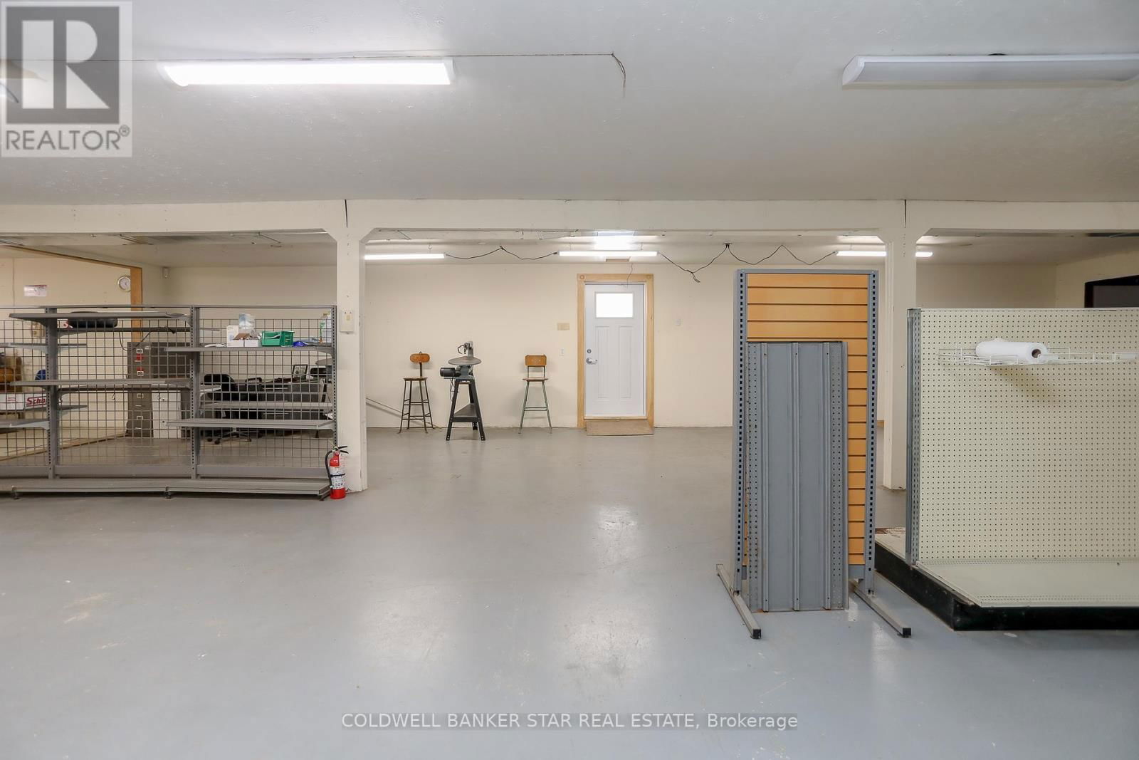 5048 IMPERIAL ROAD Image 24