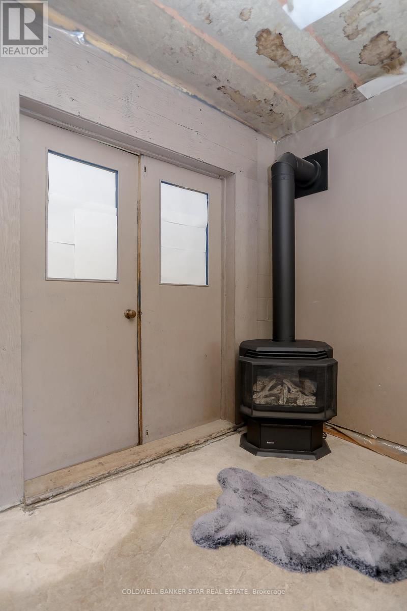 5048 IMPERIAL ROAD Image 37