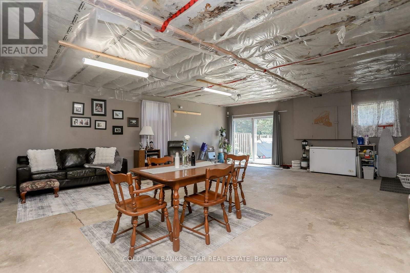 5048 IMPERIAL ROAD Image 38