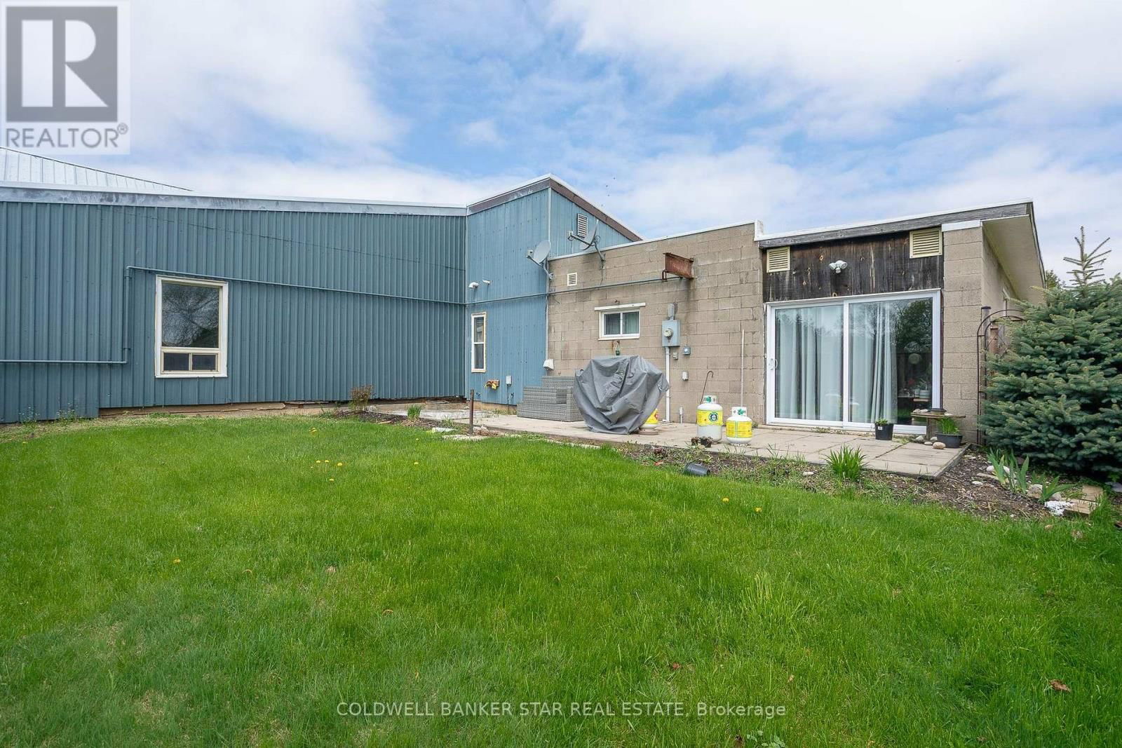 5048 IMPERIAL ROAD Image 43