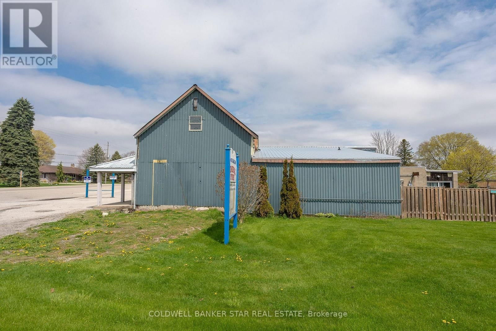 5048 IMPERIAL ROAD Image 45