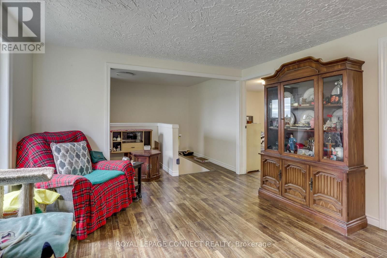 35383 LAKE LINE Image 19