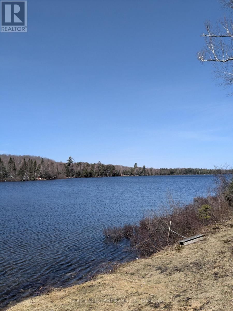 16 MACHAR POINT Image 38