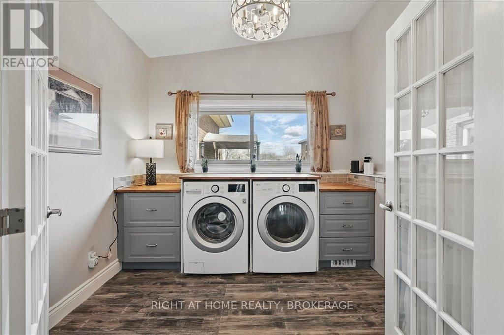 31 TAYLOR CRESCENT Image 11