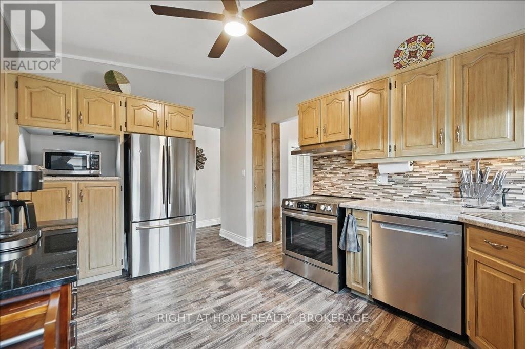 31 TAYLOR CRESCENT Image 12