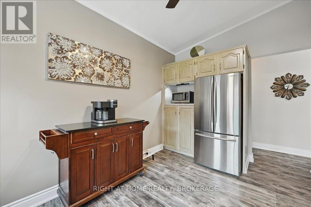 31 TAYLOR CRESCENT Image 15