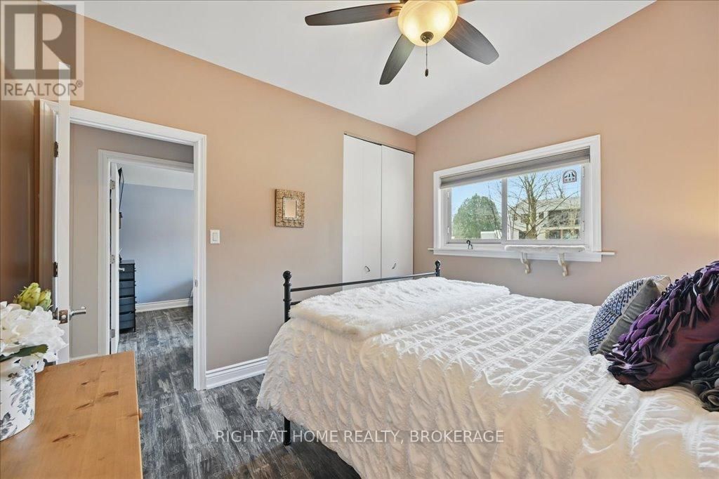 31 TAYLOR CRESCENT Image 21