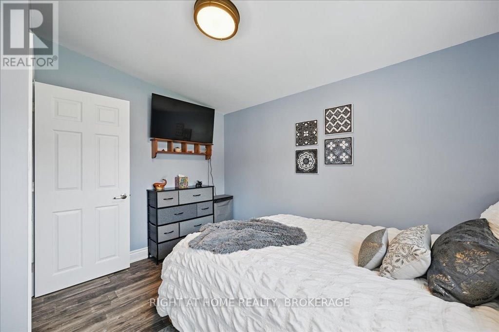 31 TAYLOR CRESCENT Image 23