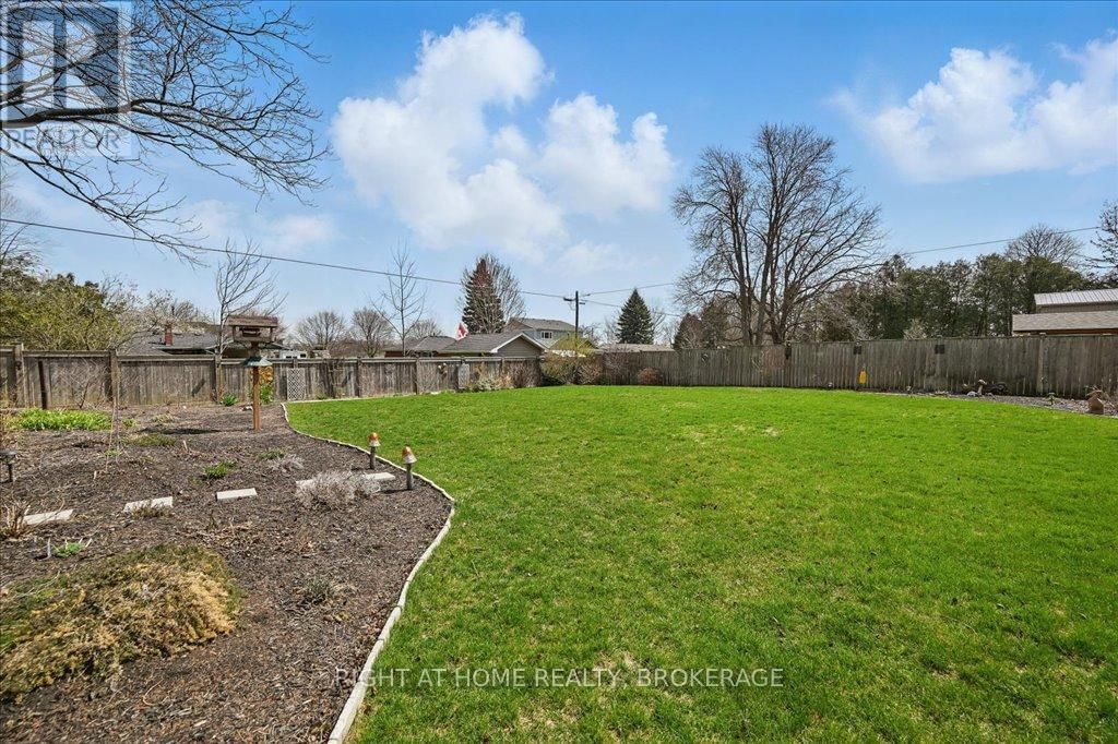 31 TAYLOR CRESCENT Image 29
