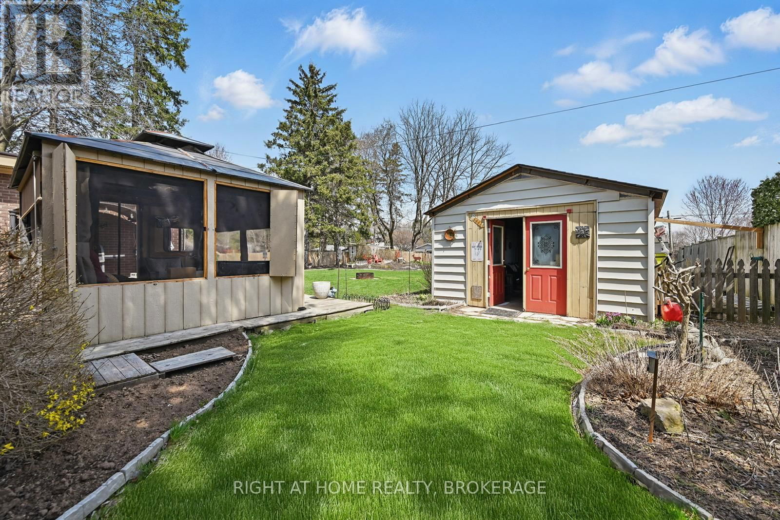 31 TAYLOR CRESCENT Image 35