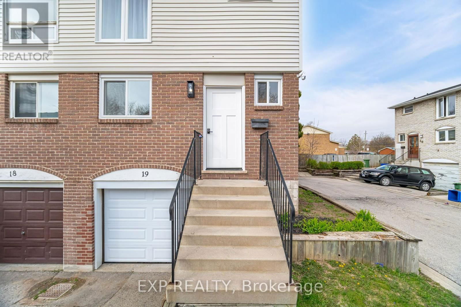 19 - 120 QUIGLEY ROAD Image 3